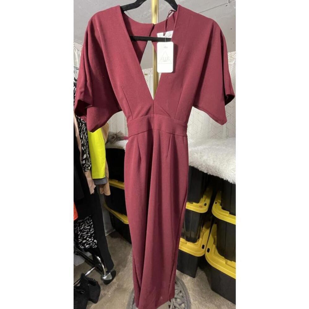 NWT Elle Rae Deep V-neck Dolman Sleeve Dress Classy Sexy Sz Small